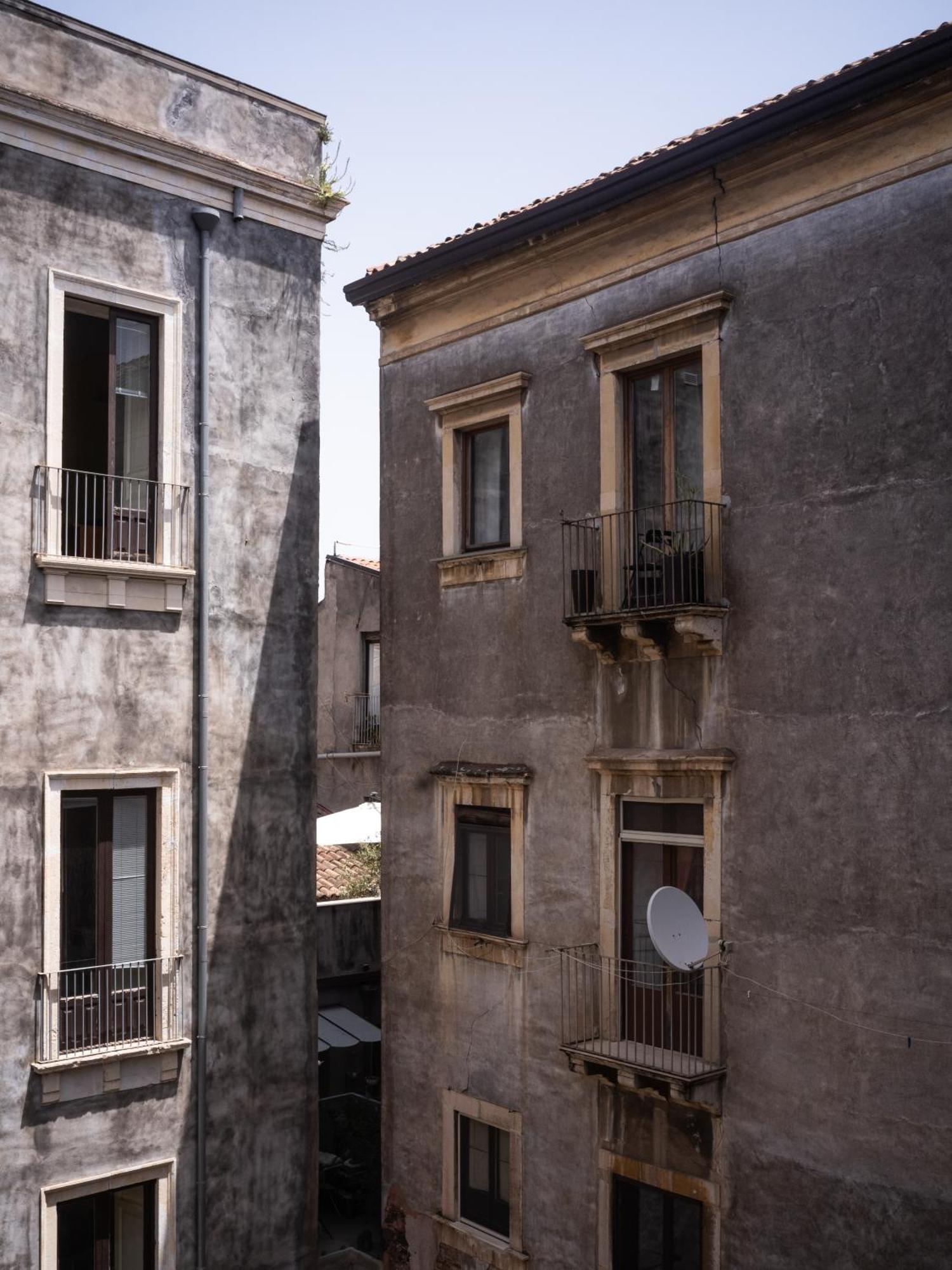 B&B Universita Catania Bagian luar foto