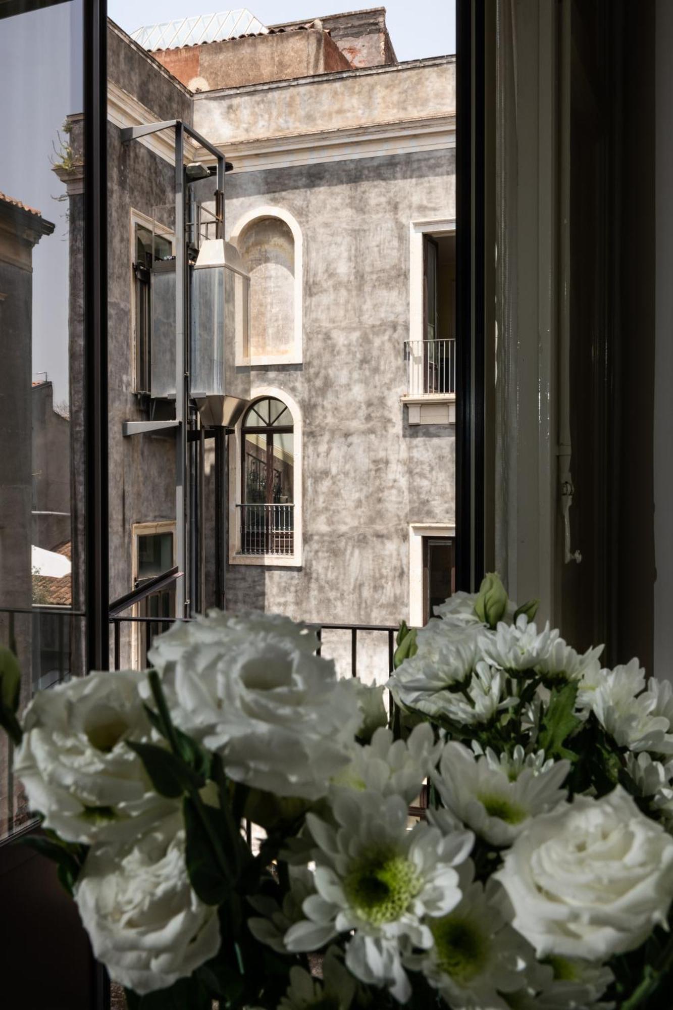 B&B Universita Catania Bagian luar foto